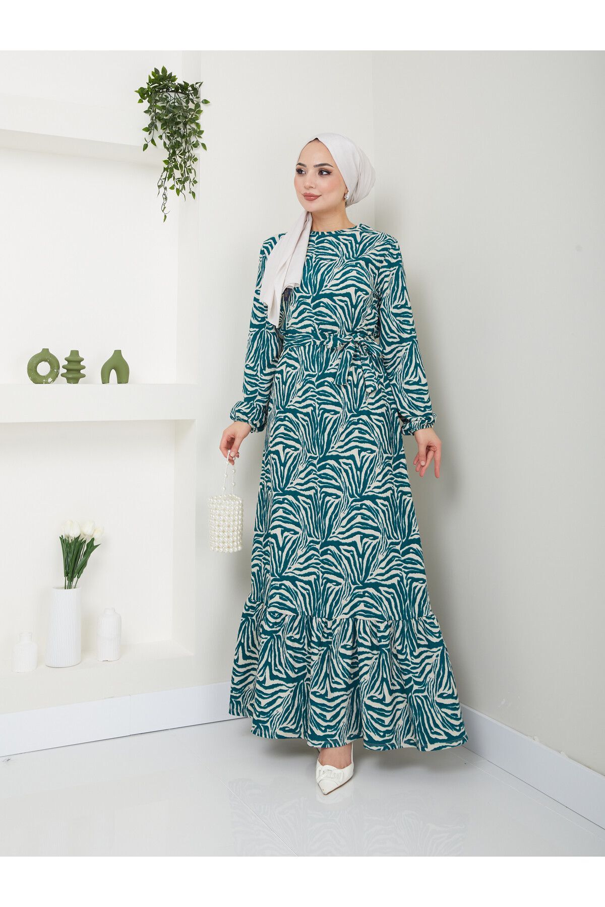 Kadın Etnik Desenli Kuşaklı Tesettür Elbise Yeşil - 2XL