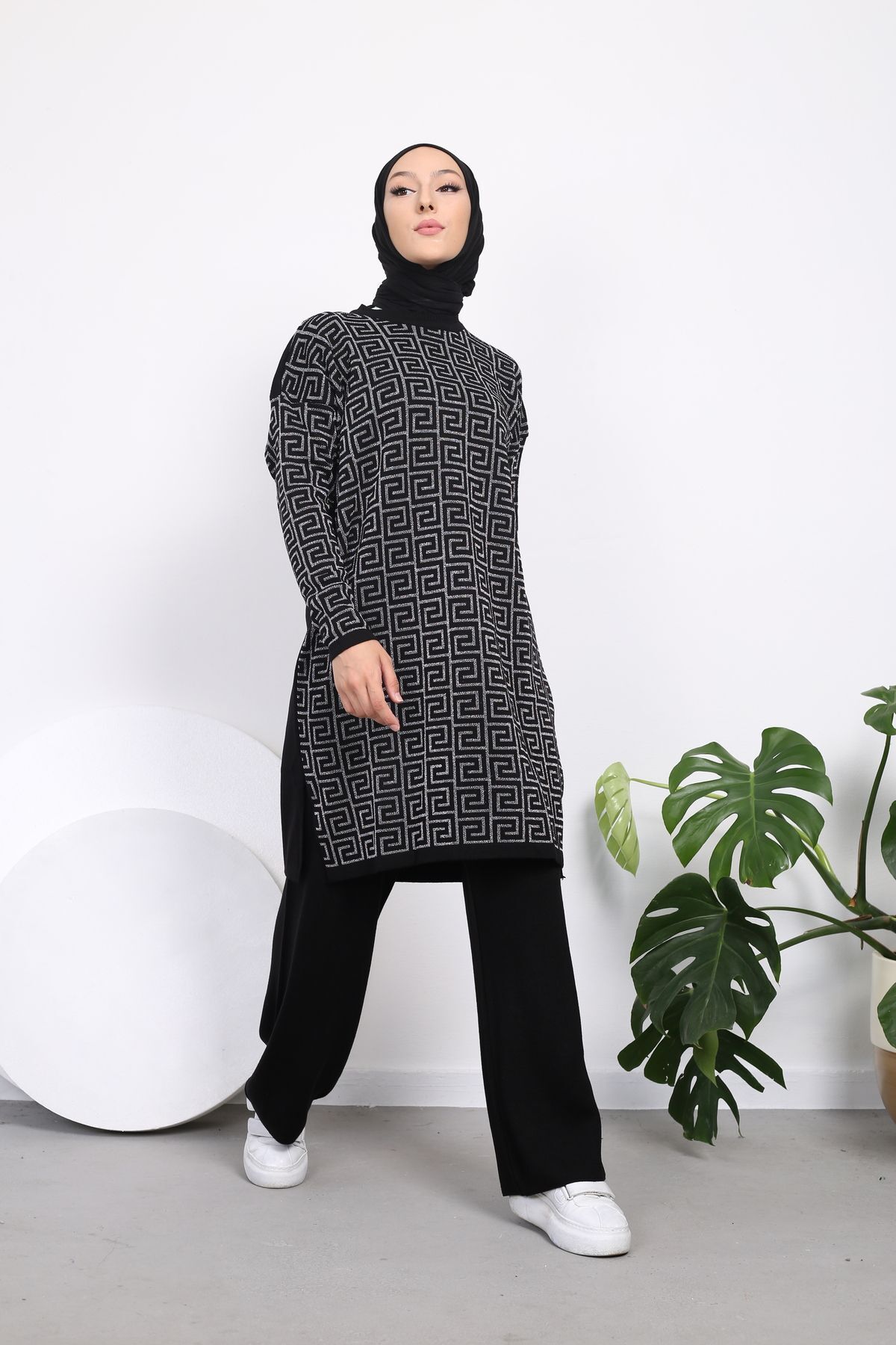 Kadın Labirent Desenli Triko Takım Siyah - Tek Ebat