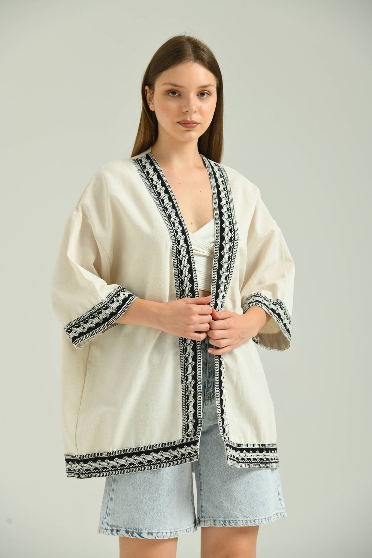 Kadın Kısa Kol Nakış Işlemeli Keten Kimono Bej - S