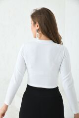 Kadın Bisiklet Yaka Önü Zincirli Crop Bluz Beyaz - S