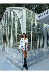 Kadın Nakış Detaylı Blazer Ceket Beyaz - M