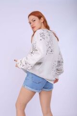 Beyaz Keskin Etnik Desen Sweatshirt Beyaz - M