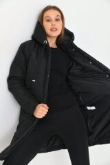 Kadın Kapüşonlu Kapitone Mont Siyah - 2XL