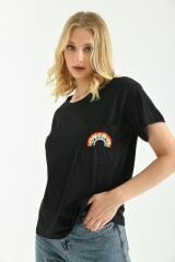 Kadın Cep Nakışlı T-shirt