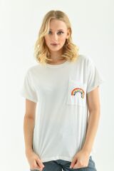 Kadın Cep Nakışlı T-shirt Beyaz - M