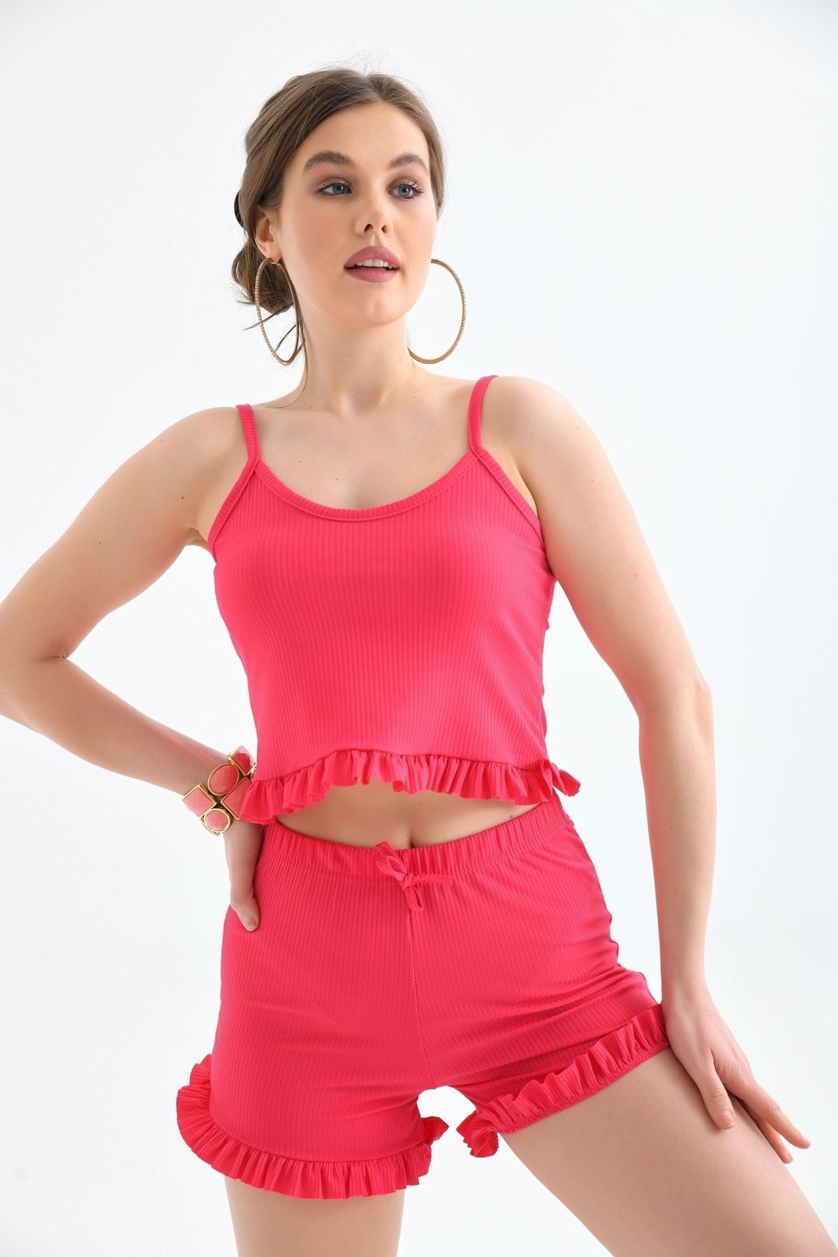 Kadın Fuşya Askılı Fırfırlı Pijama Takımı