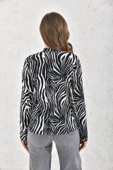 Kadın Zebra Desen Balıkçı Yaka Uzun Kollu Bluz