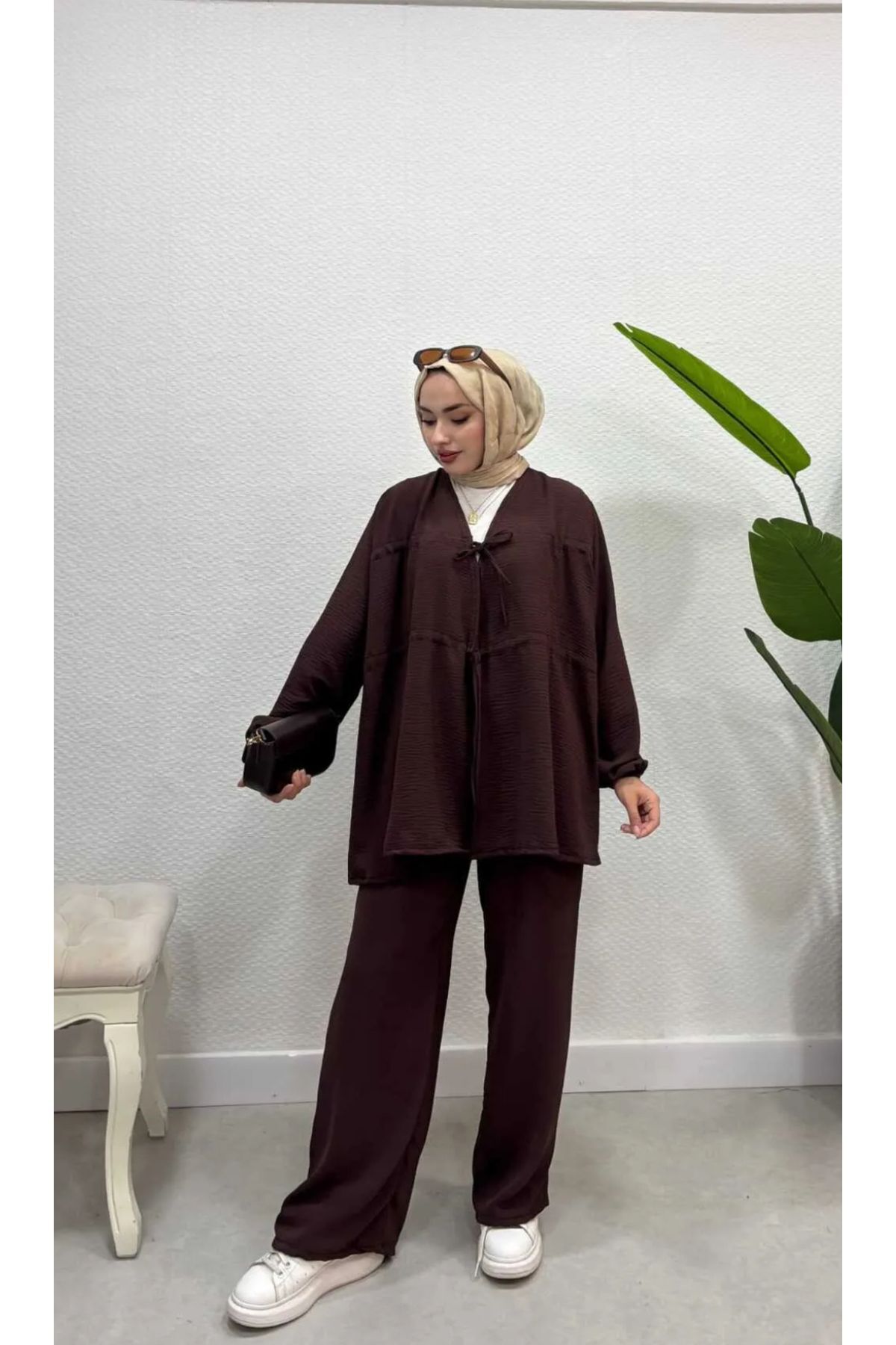 Ayrobin Bağcıklı pantolonlu Tesettür Alt Üst Takım Kahverengi - 2XL