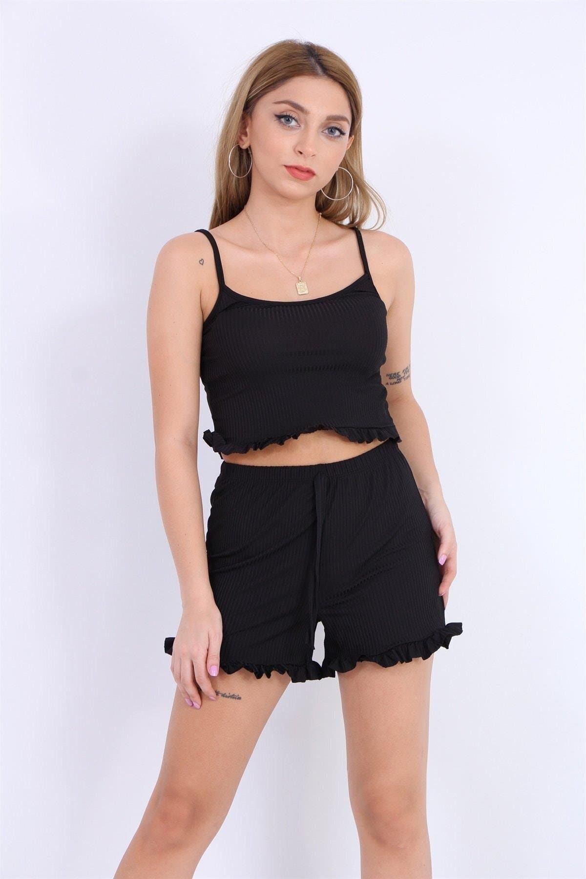 Kadın Siyah Askılı Fırfırlı Pijama Takımı