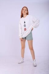 Beyaz Shapes Nakışlı Sweatshirt