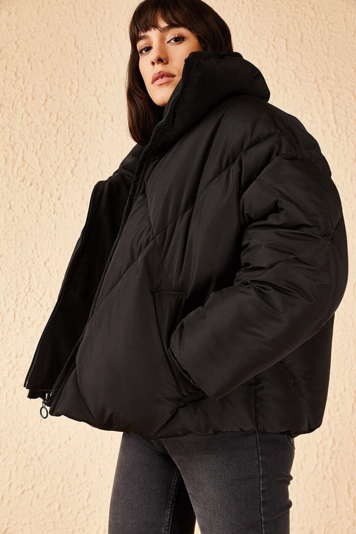 Kadın Siyah Oversize Şişme Mont