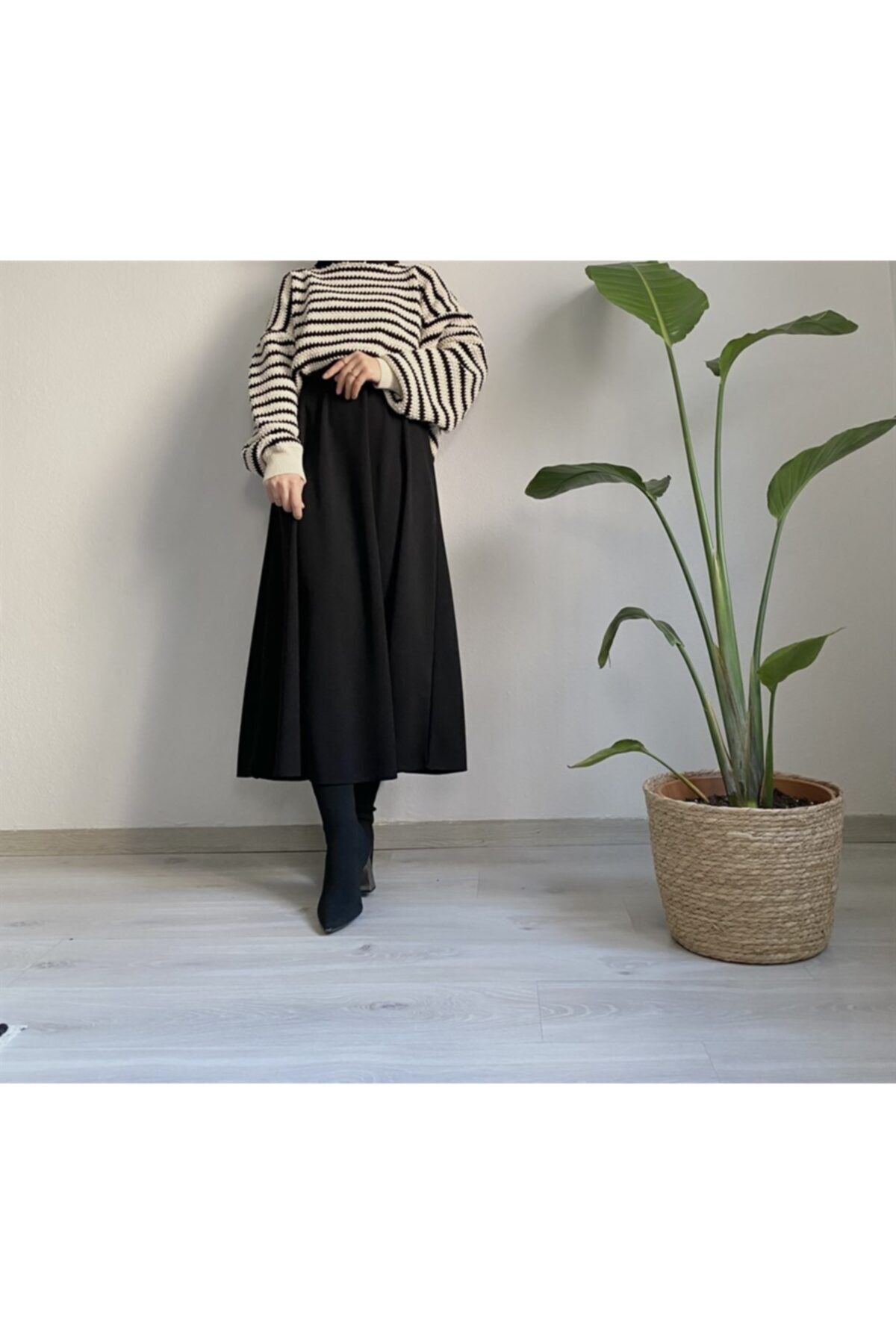 Siyah Kloş Etek