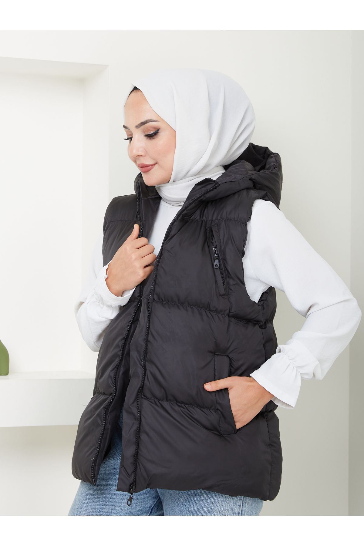 Kadın 3 Cep Kapüşonlu Fermuarlı Dolumlu Yelek Siyah - XL