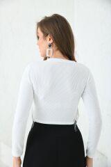Kadın Yanı Zincirli Bisiklet Yaka Crop Bluz Beyaz - S