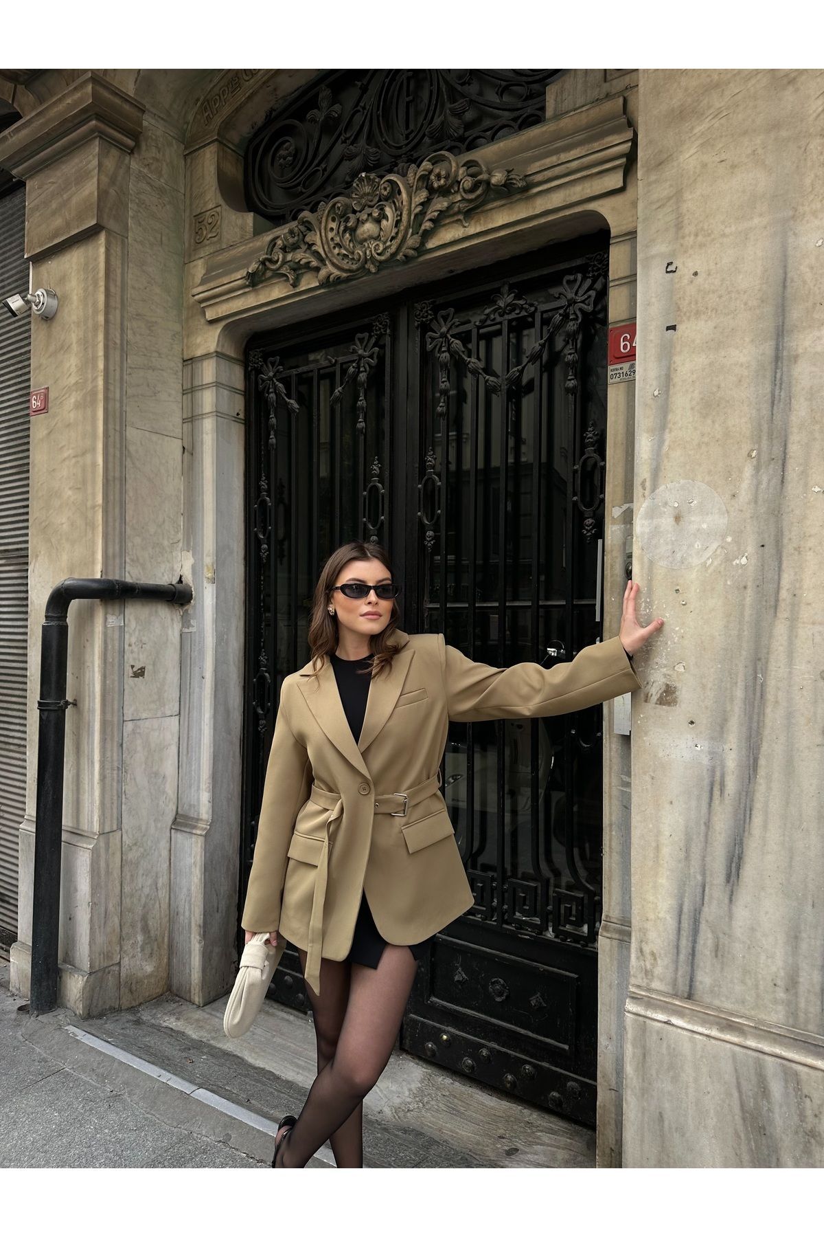 Kadın Kemer Detaylı Astarlı Blazer Ceket