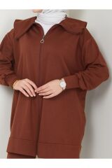 Kadın Paçası Yırtmaçlı Fermuar Yaka Detaylı Pantolonlu Tesettür Takım Kahverengi - 2XL