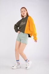 Siyah Barkod Nakışlı Sweatshirt